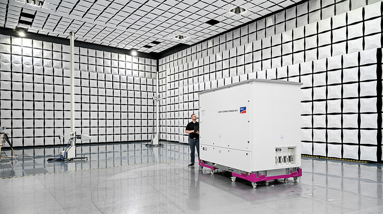 Construyendo el futuro: SMA amplía su cartera de soluciones de almacenamiento con el nuevo inversor para baterías Sunny Central Storage UP-S